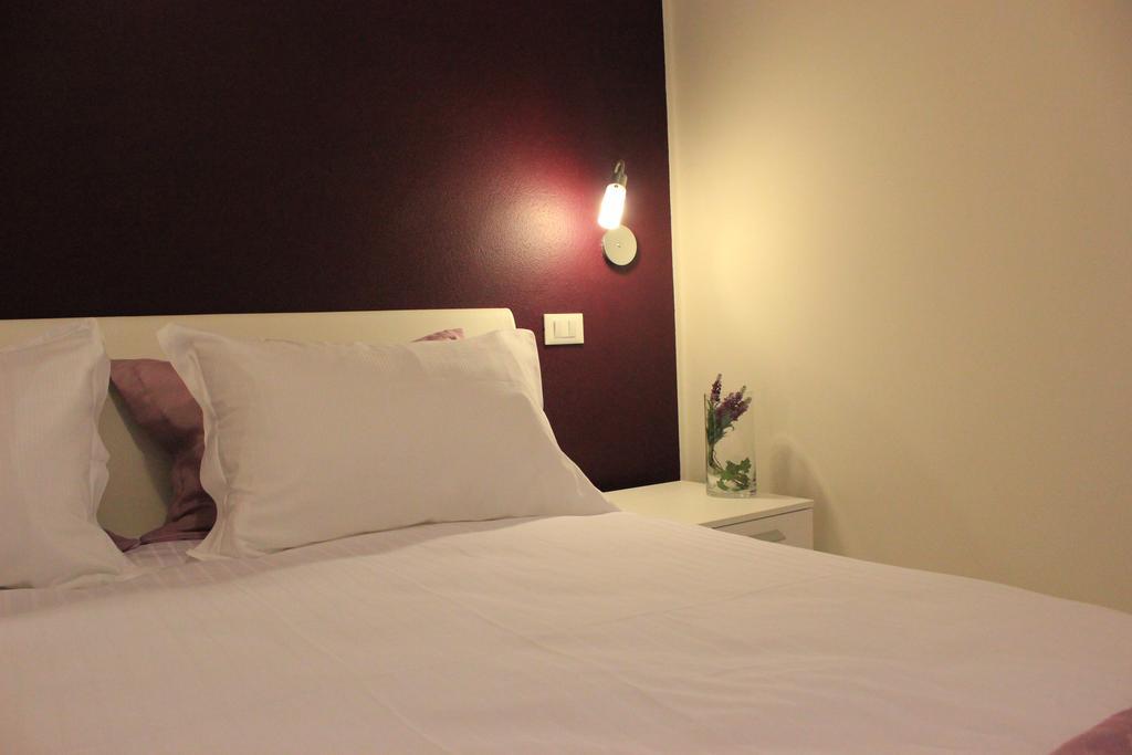 Rooms Il Punto Peschiera del Garda Exterior foto